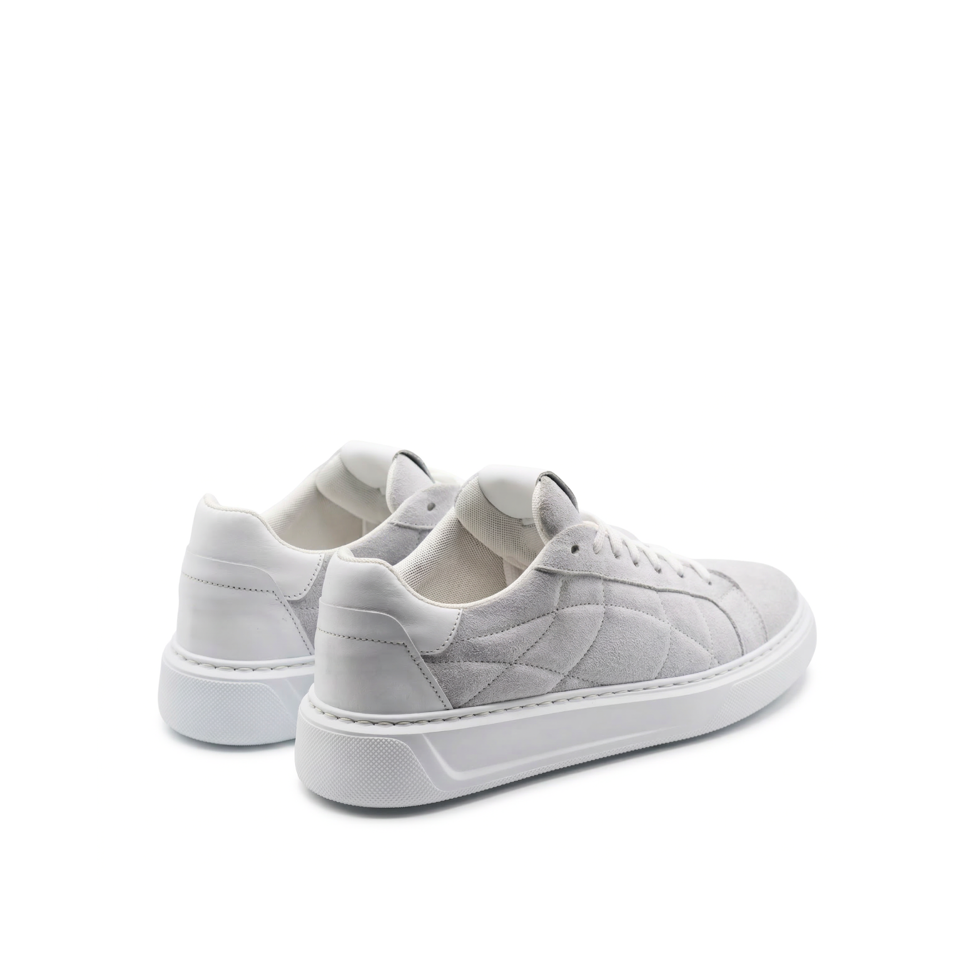 Baskets Orion Homme en daim semelle blanche