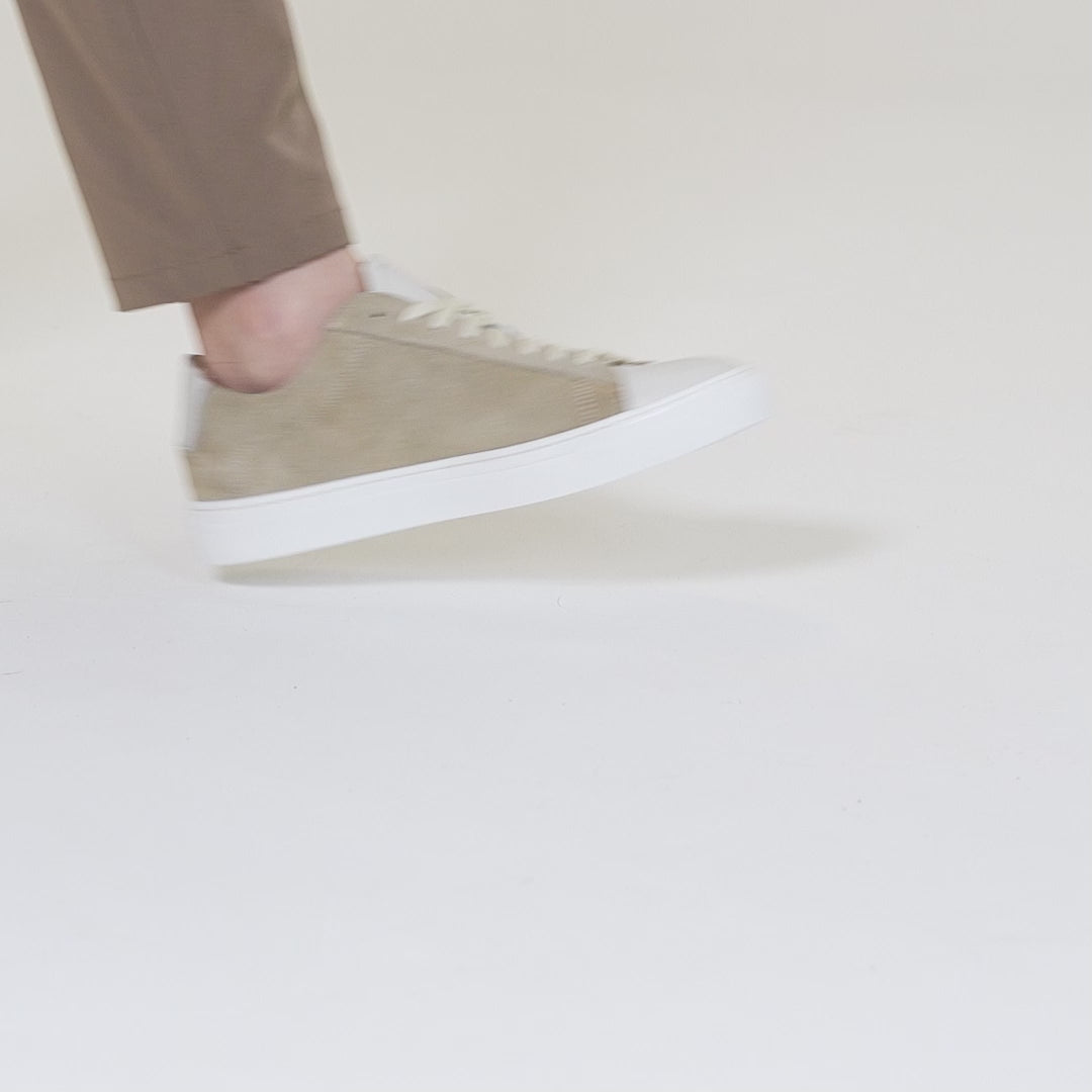 Baskets Nova homme en daim avec inserts en cuir