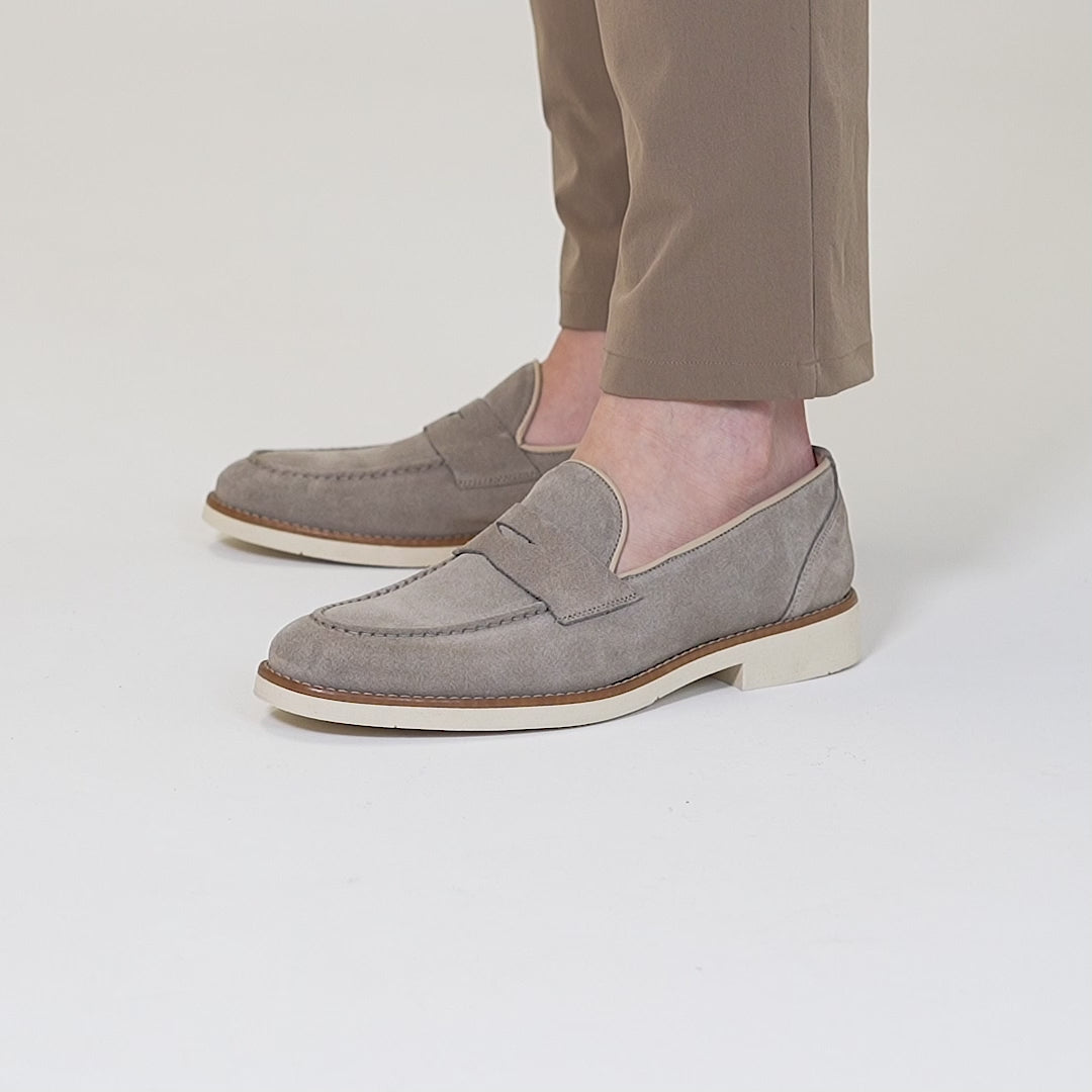 #colore_taupe