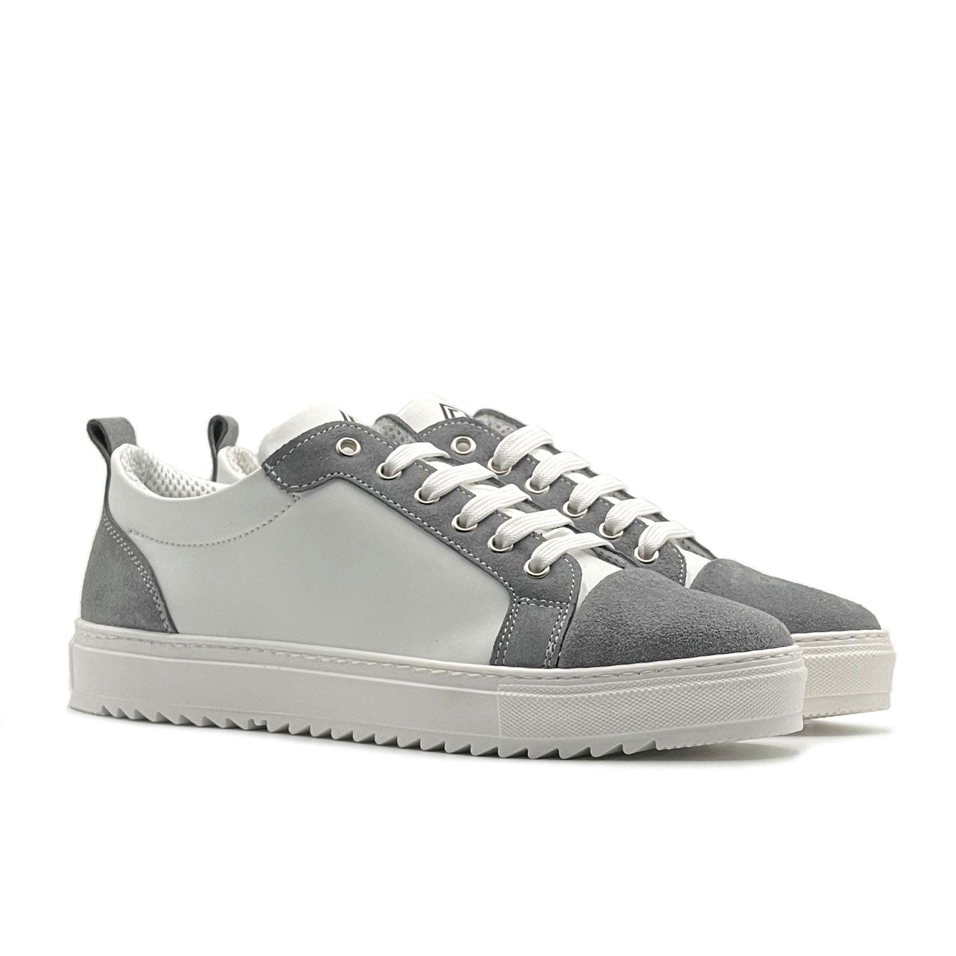 #colore_grigio